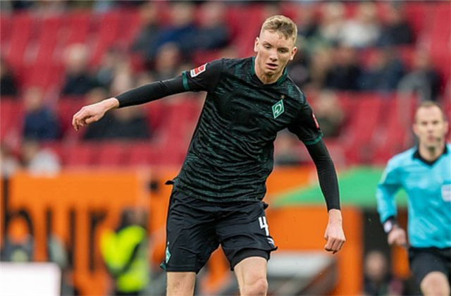 九游娱乐APP-赛后德国杯焦点战，夏洛特黄蜂豪取连胜，话题不断，医务组通报恢复