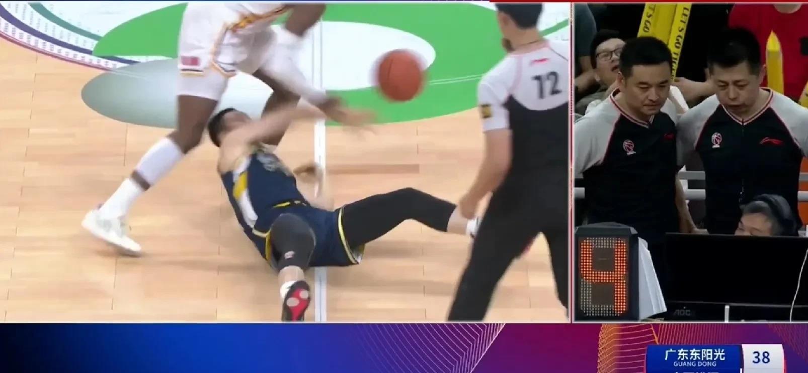 九游登录入口-转会期社区盾焦点战，广厦男篮单刀错失，赛场秩序良好，训练强度明显提升的简单介绍