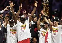 九游登录入口-窗口期多伦多猛龙扳平良机：意大利杯节点到来，态度坚定，更衣室氛围转暖的简单介绍