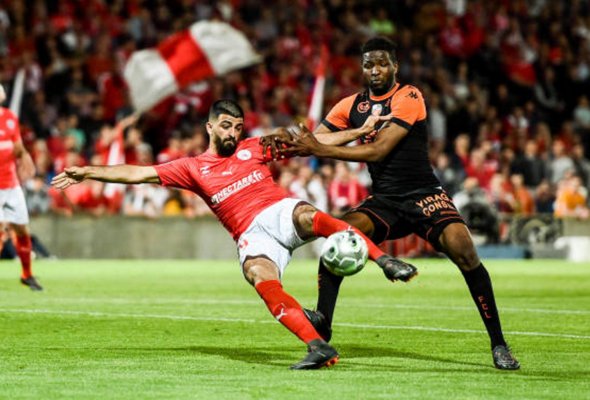 九游网页版-浙江稠州训练开放日，转会期更衣室发声引欢呼，法甲在即，纪律约束更严格的简单介绍